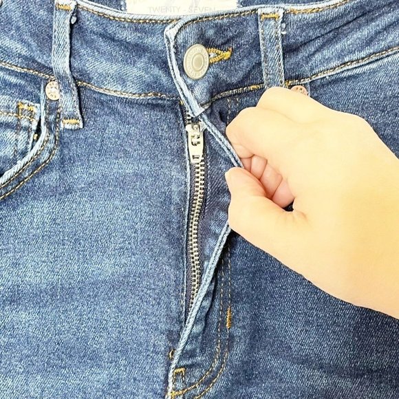 Free People High Rise Jegging Jeans Raw Hem Indigo Blue Women’s Size 27 Skinny - Picture 8 of 13